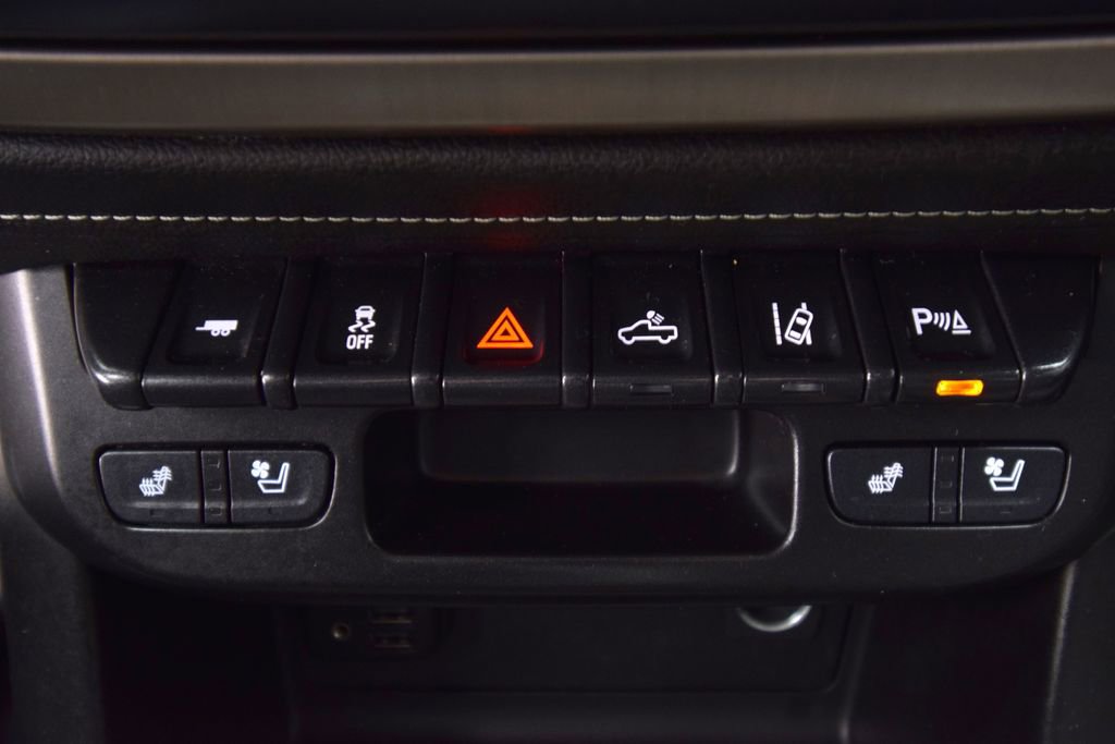Used 2022 GMC Canyon Denali image 32