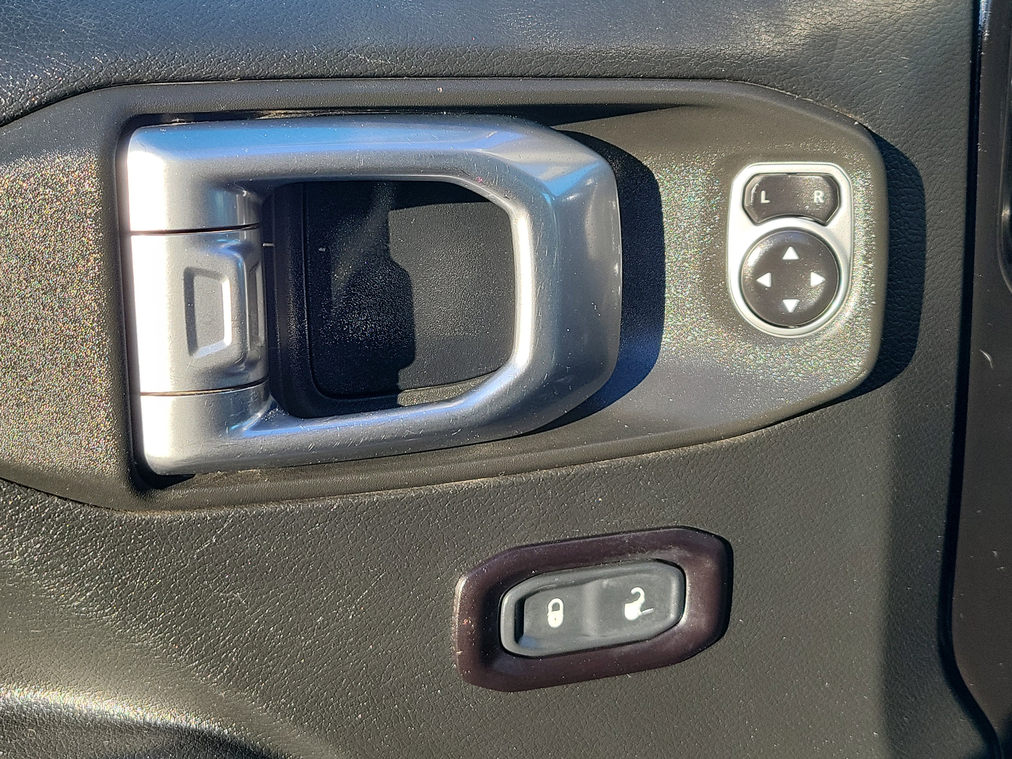 Used 2020 Jeep Wrangler Unlimited Sport S image 20