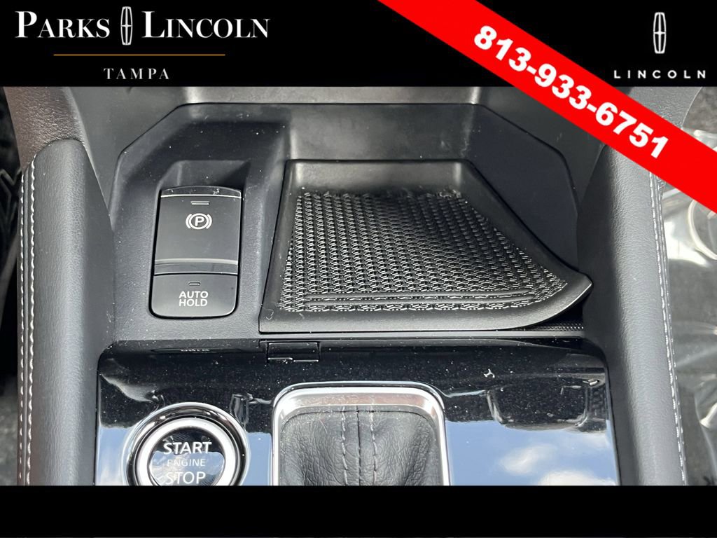Used 2022 Nissan Kicks SV image 25