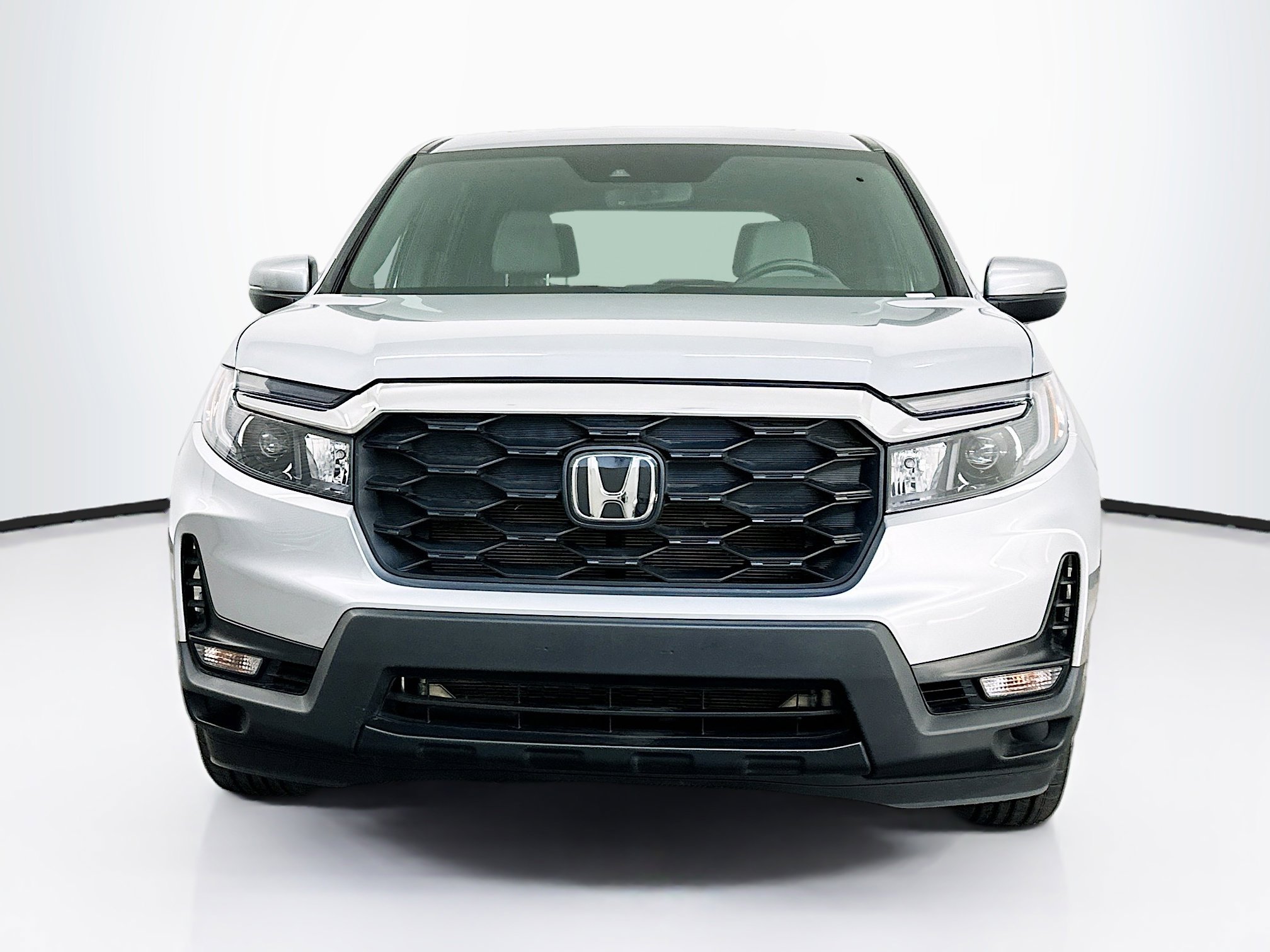 Used 2023 Honda Passport EX-L image 2