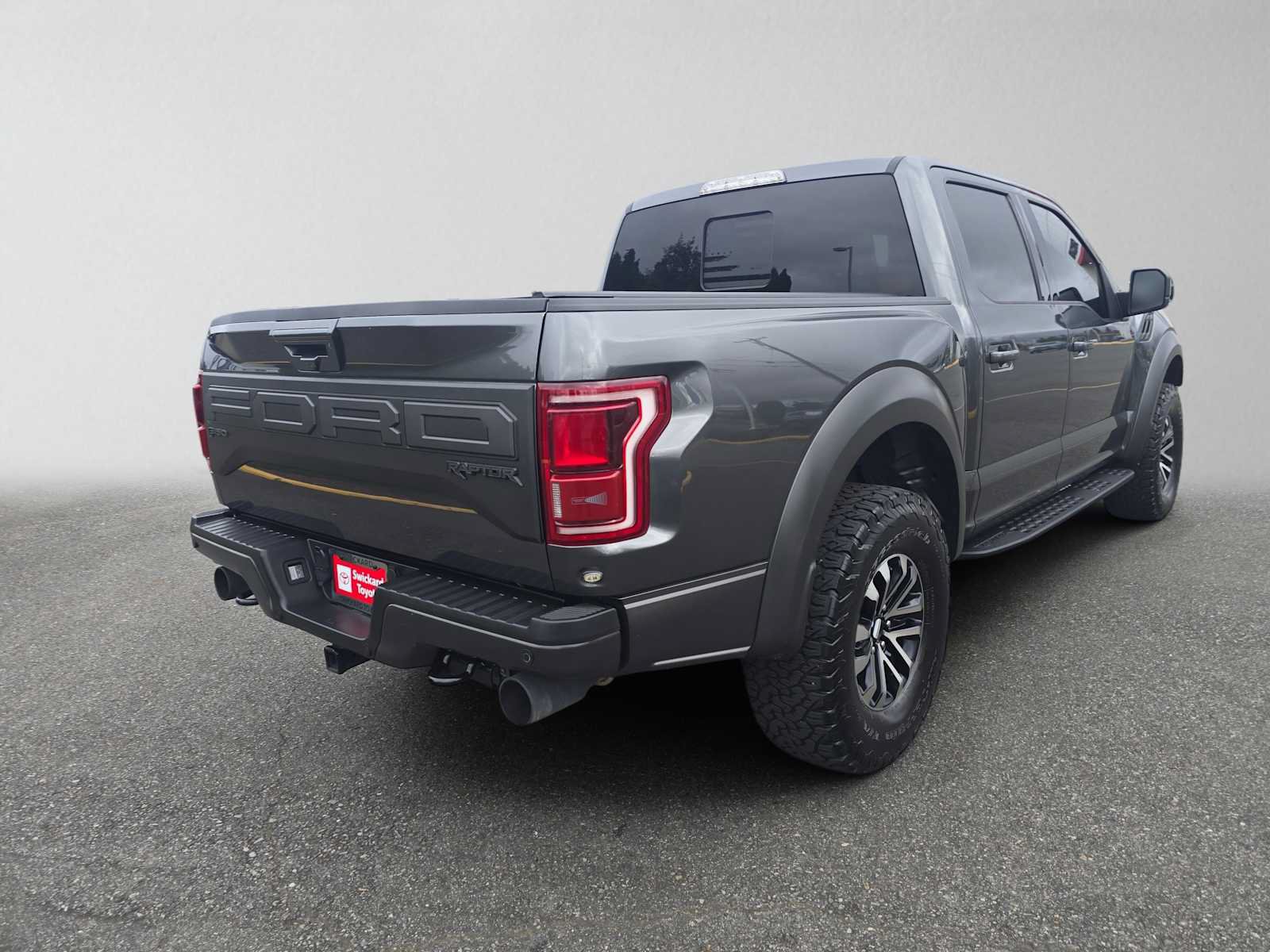 Used 2020 Ford F150 Raptor w/ Equipment Group 802A Luxury AWD/4WD image 3