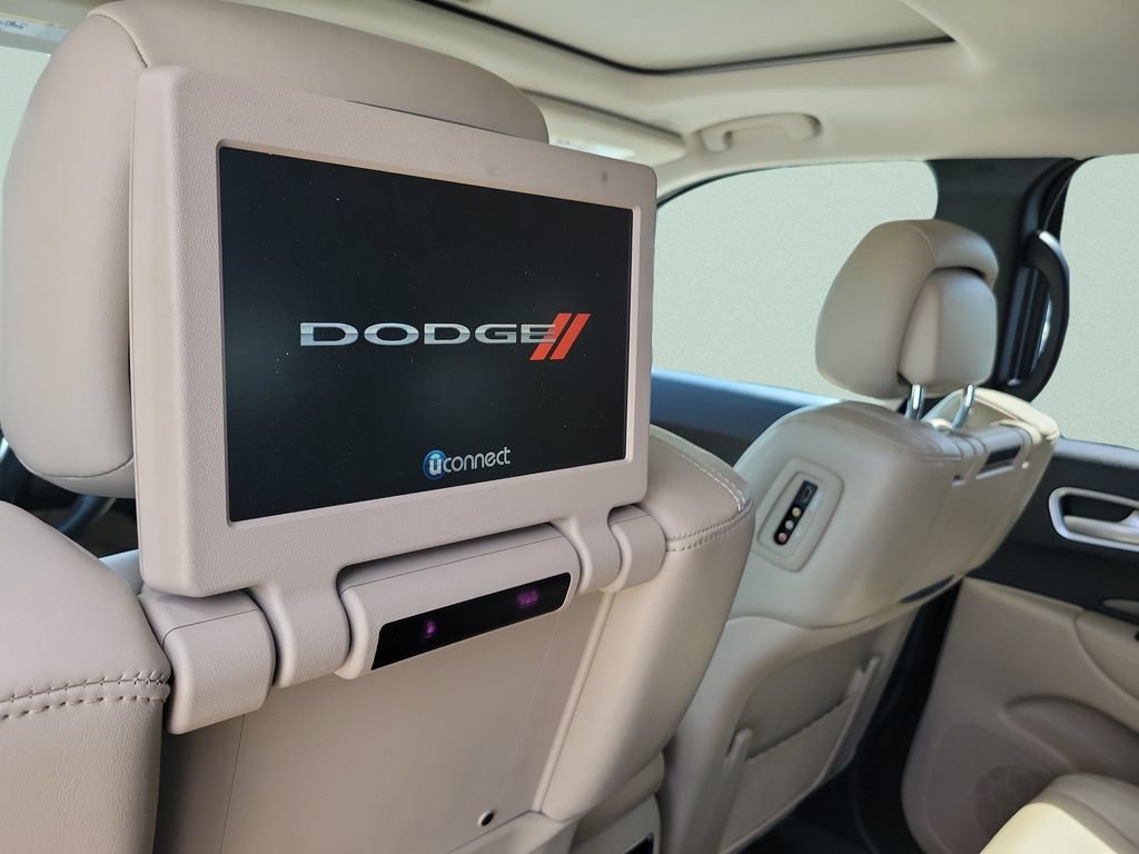 Used 2018 Dodge Durango Citadel w/ Technology Group AWD/4WD image 13