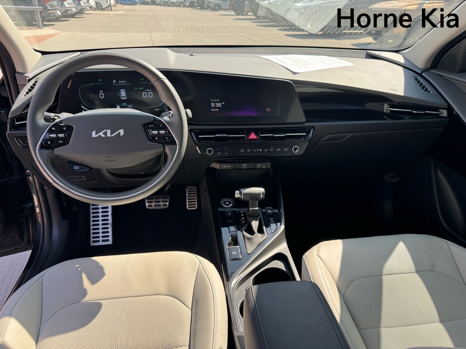 Certified 2024 Kia Niro EX Touring FWD image 14