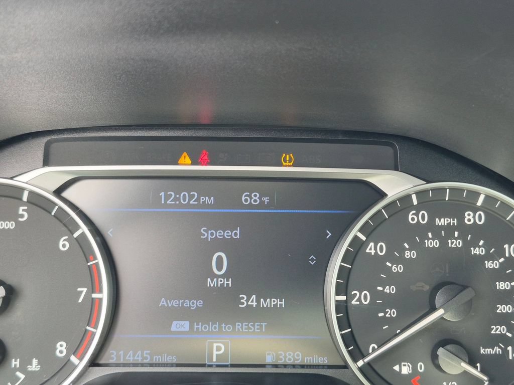 Used 2025 Nissan Altima 2.5 SV FWD image 21