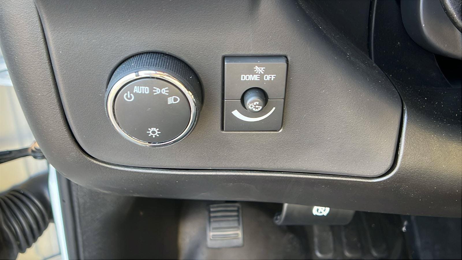 New 2025 Chevrolet Express 2500 w/ Communications Package RWD image 21