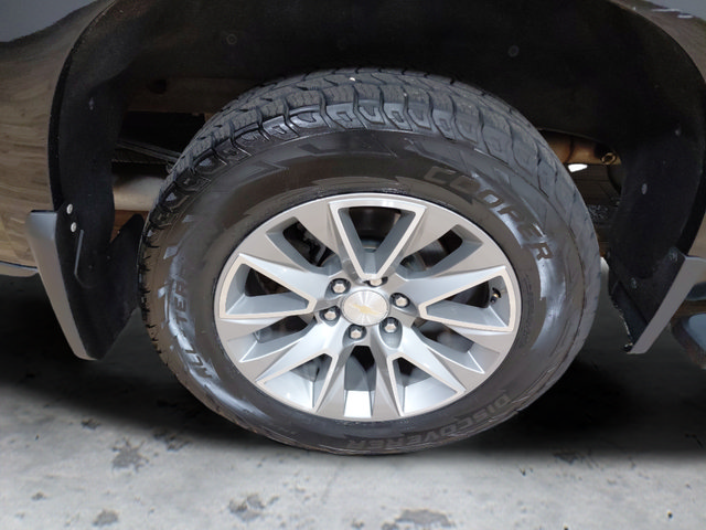 Certified 2019 Chevrolet Silverado 1500 High Country w/ Max Trailering Package AWD/4WD image 8