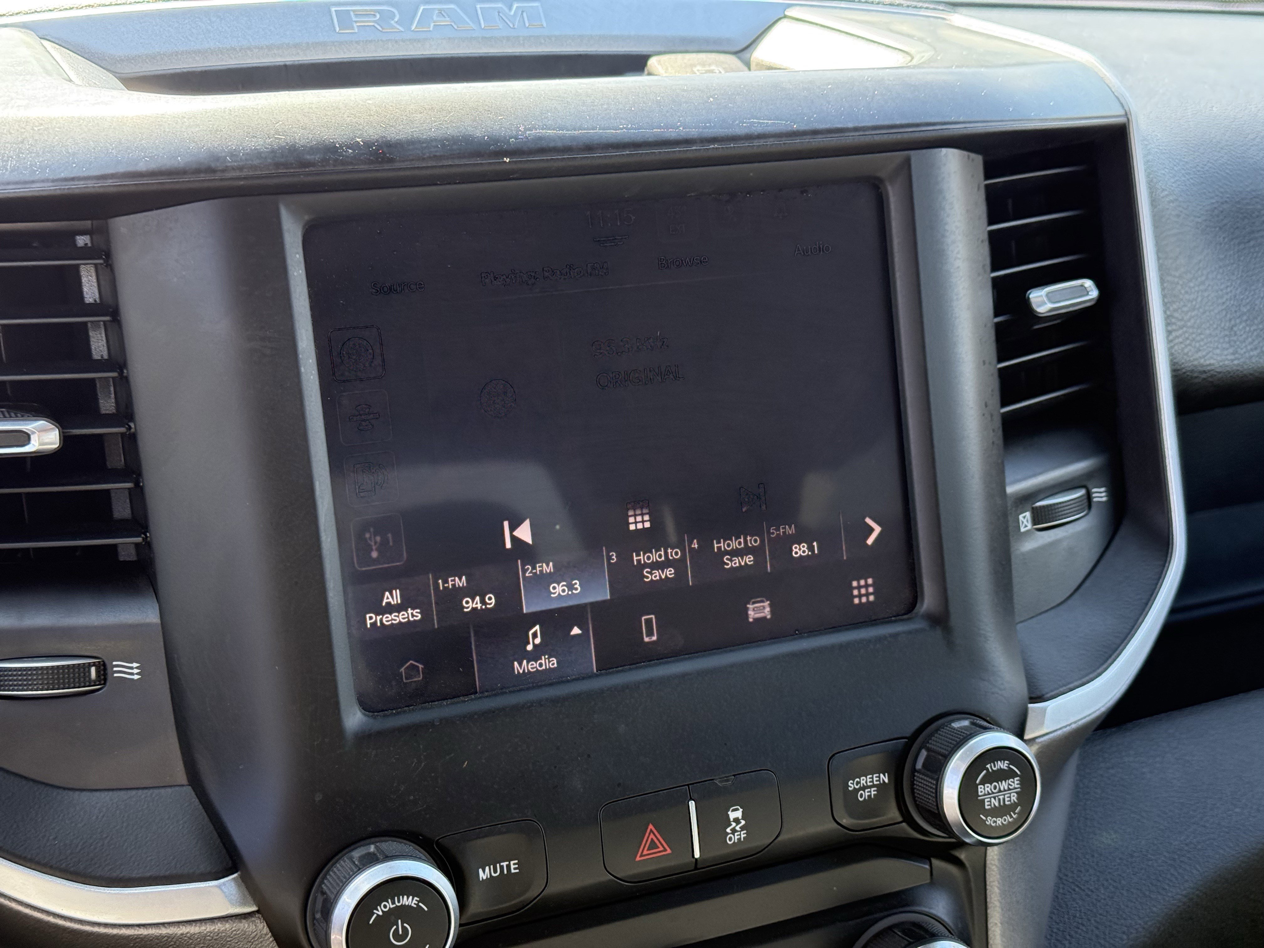 Used 2022 RAM 2500 Big Horn w/ Cold Weather Group image 20