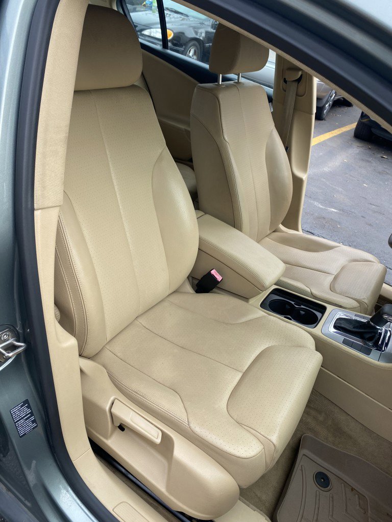 Used 2006 Volkswagen Passat Value Edition image 12