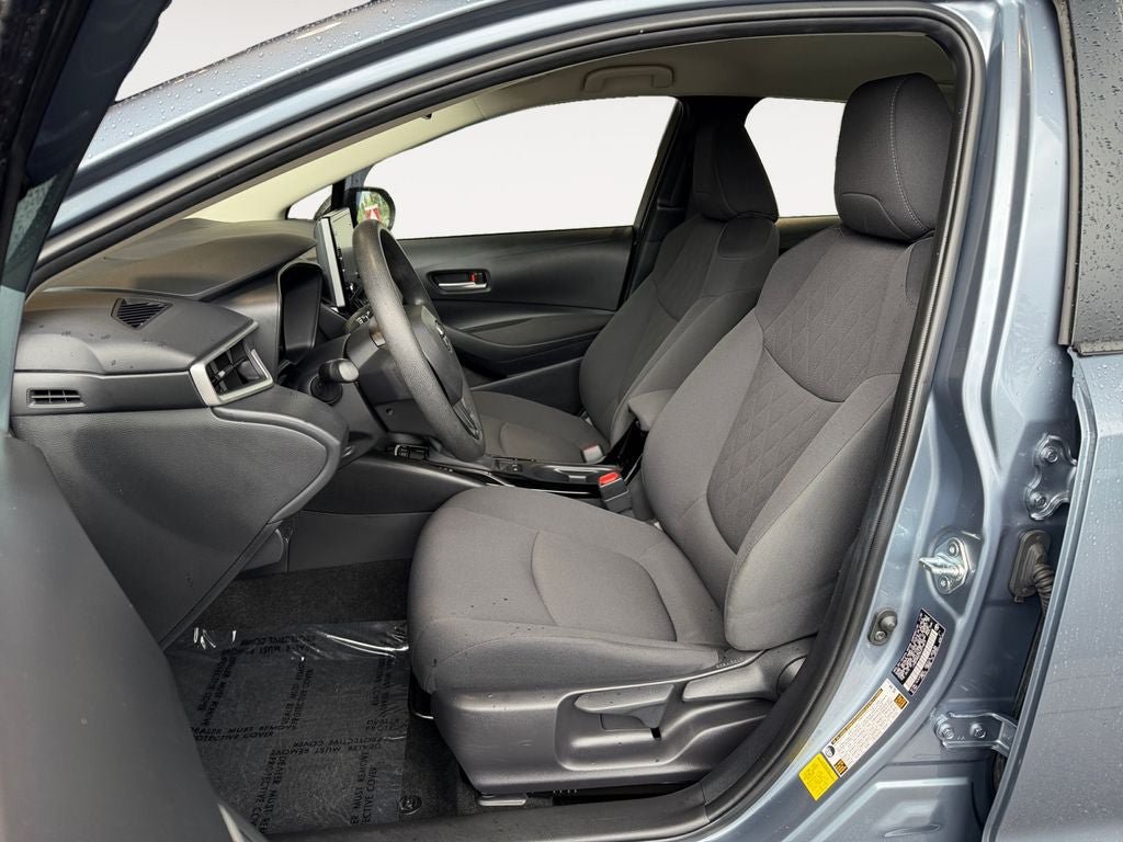 Used 2021 Toyota Corolla LE FWD image 6