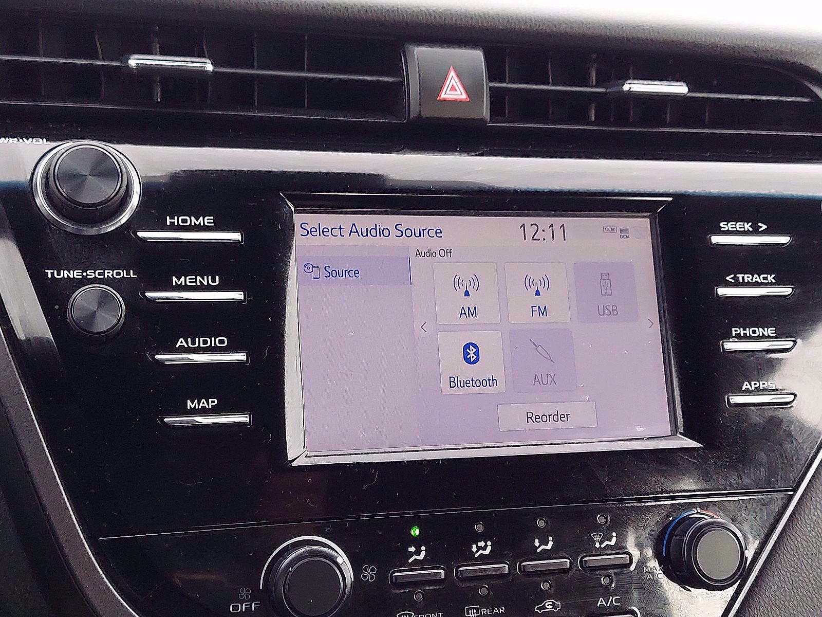 Certified 2019 Toyota Camry LE image 17