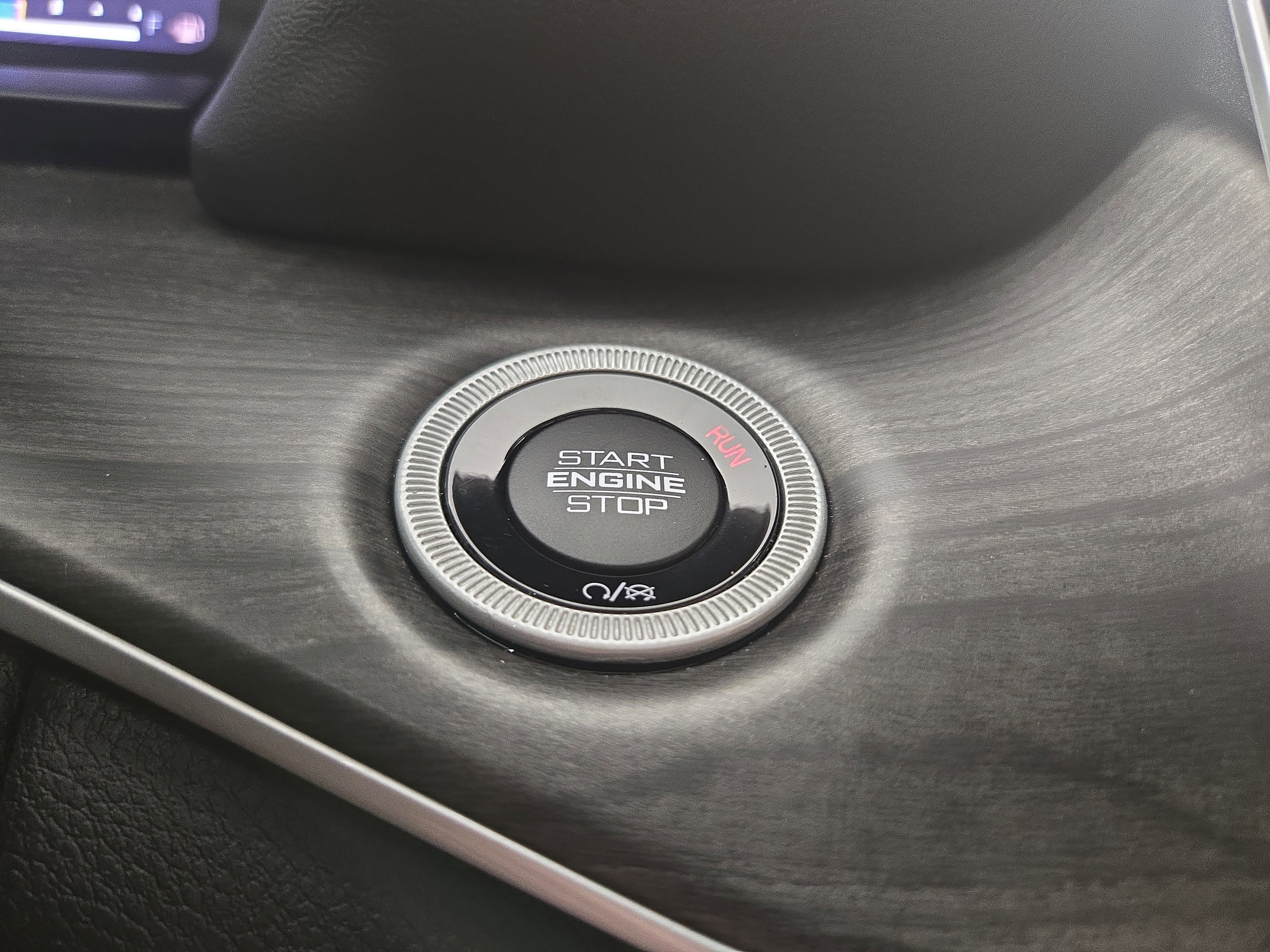 Used 2023 Jeep Grand Cherokee L Limited image 27