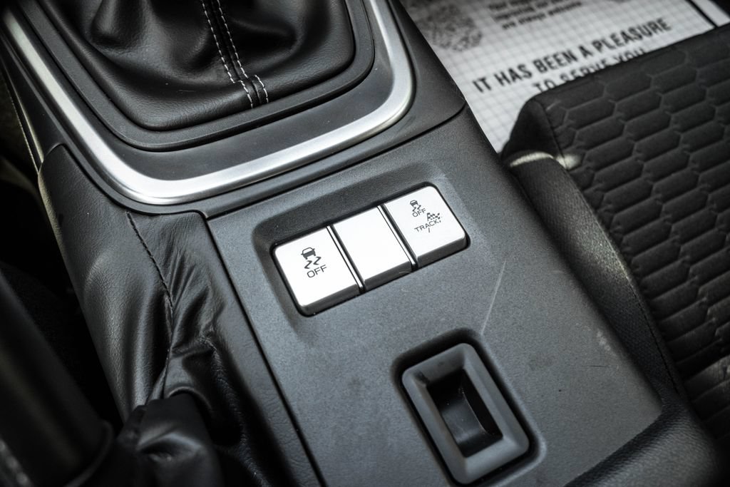 Used 2025 Toyota GR86 RWD image 19