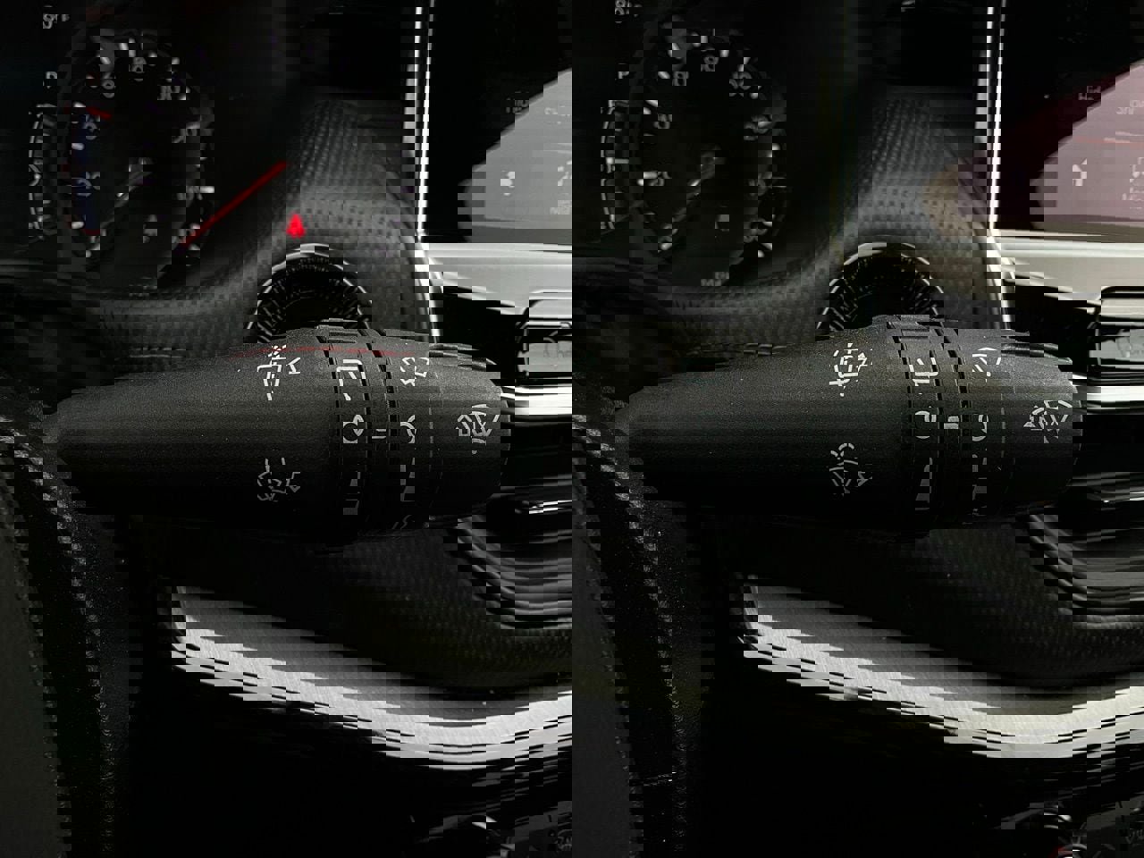 Used 2025 Jeep Compass Trailhawk image 37