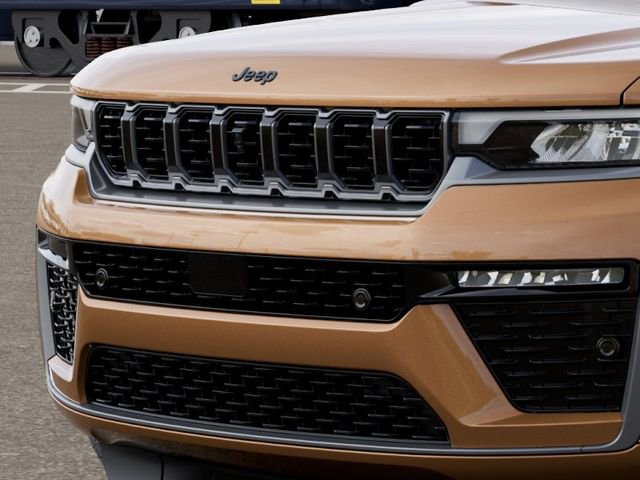 New 2026 Jeep Grand Cherokee Summit AWD/4WD image 11