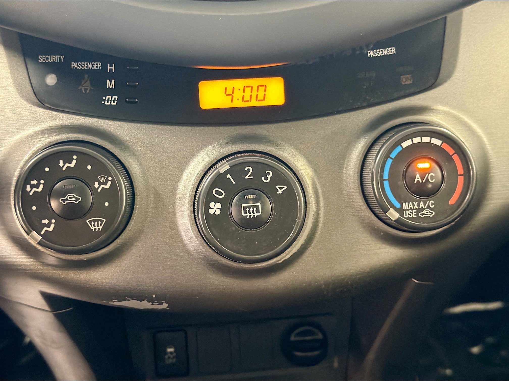 Used 2010 Toyota RAV4 Sport AWD/4WD image 21