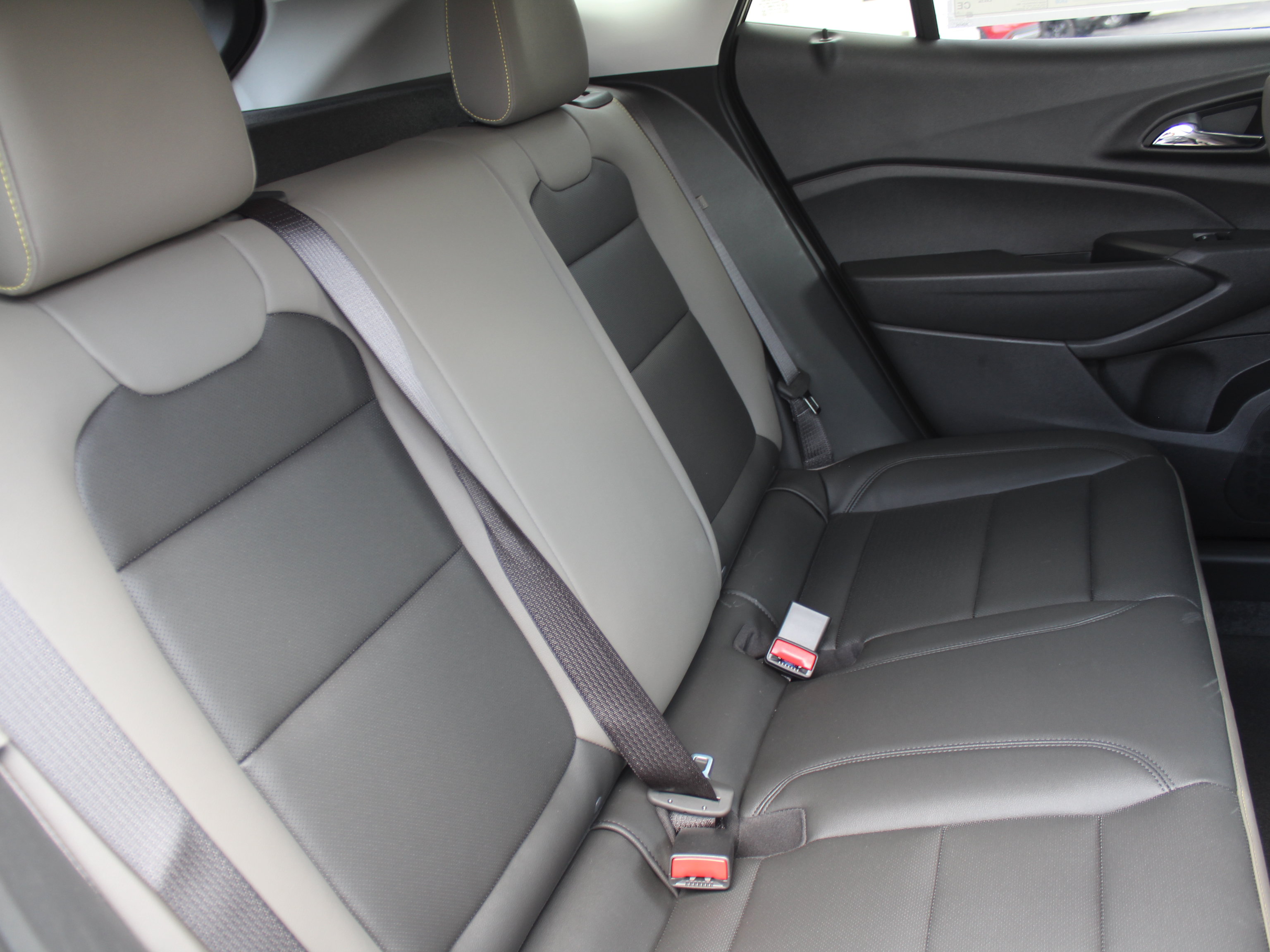 New 2026 Chevrolet Trax ACTIV w/ Driver Confidence Package FWD image 16