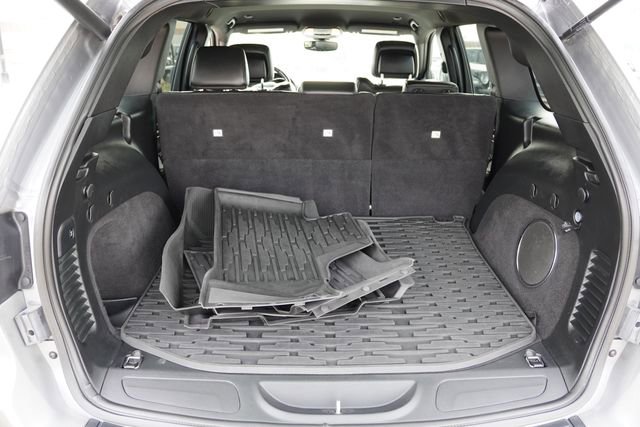 Certified 2020 Jeep Grand Cherokee Laredo w/ Quick Order Package 2BN North image 22