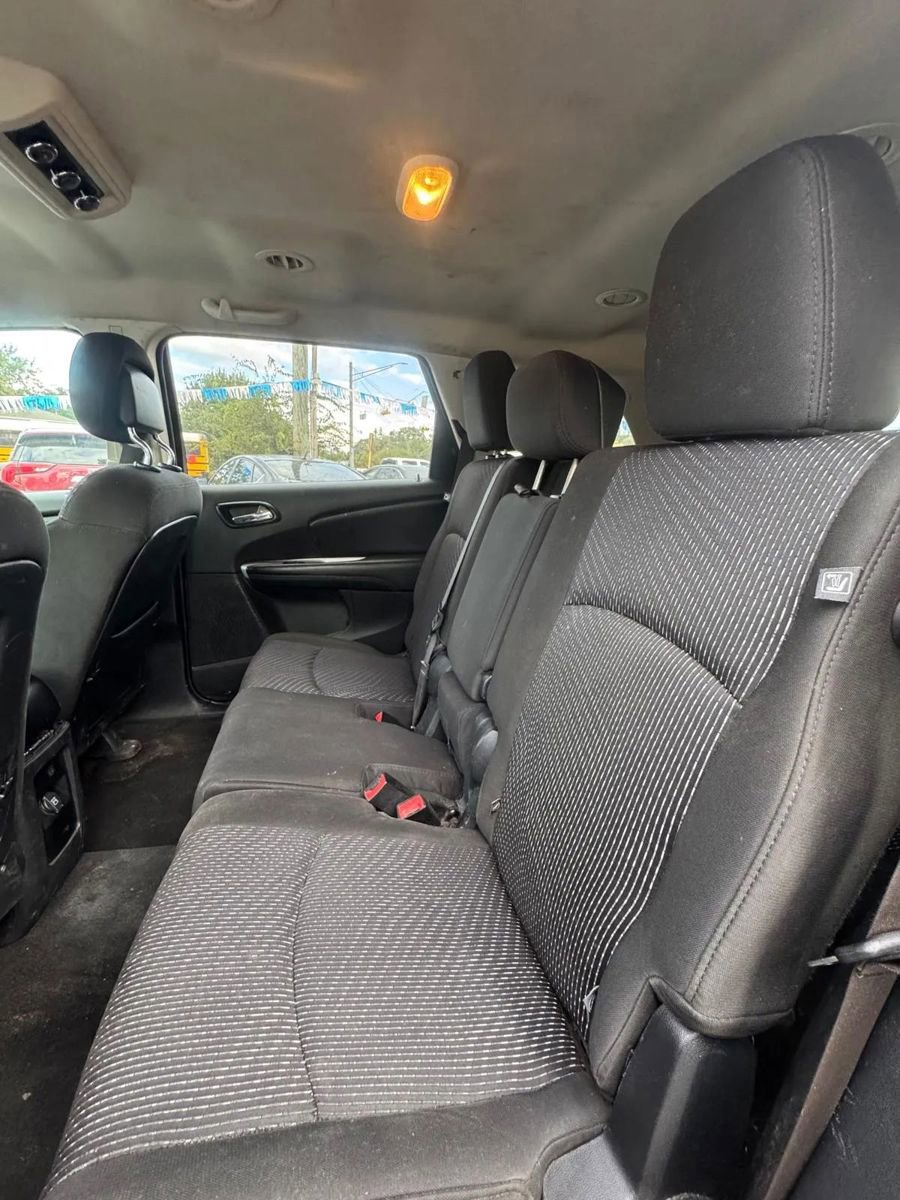Used 2020 Dodge Journey SE w/ SE Popular Equipment Group image 10