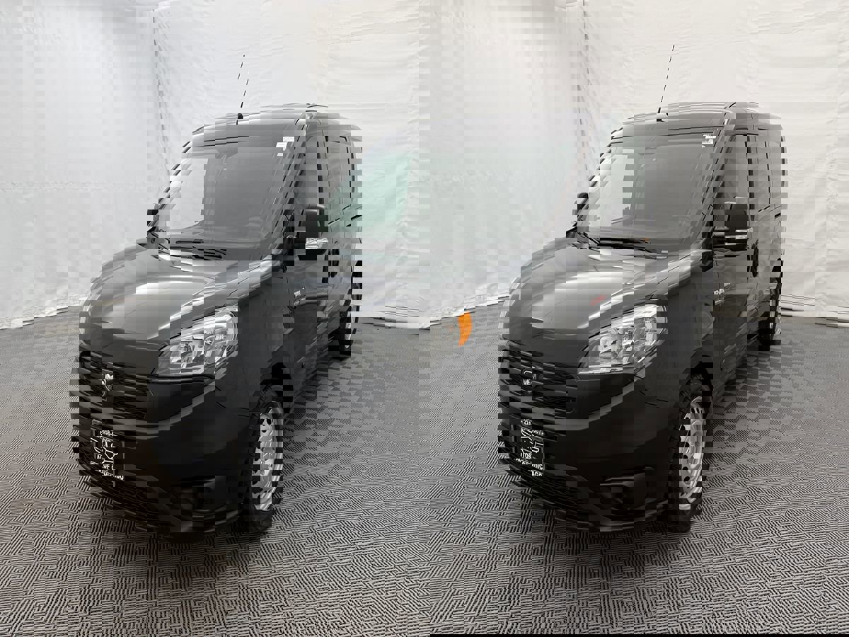 Used 2018 RAM ProMaster City Tradesman image 2