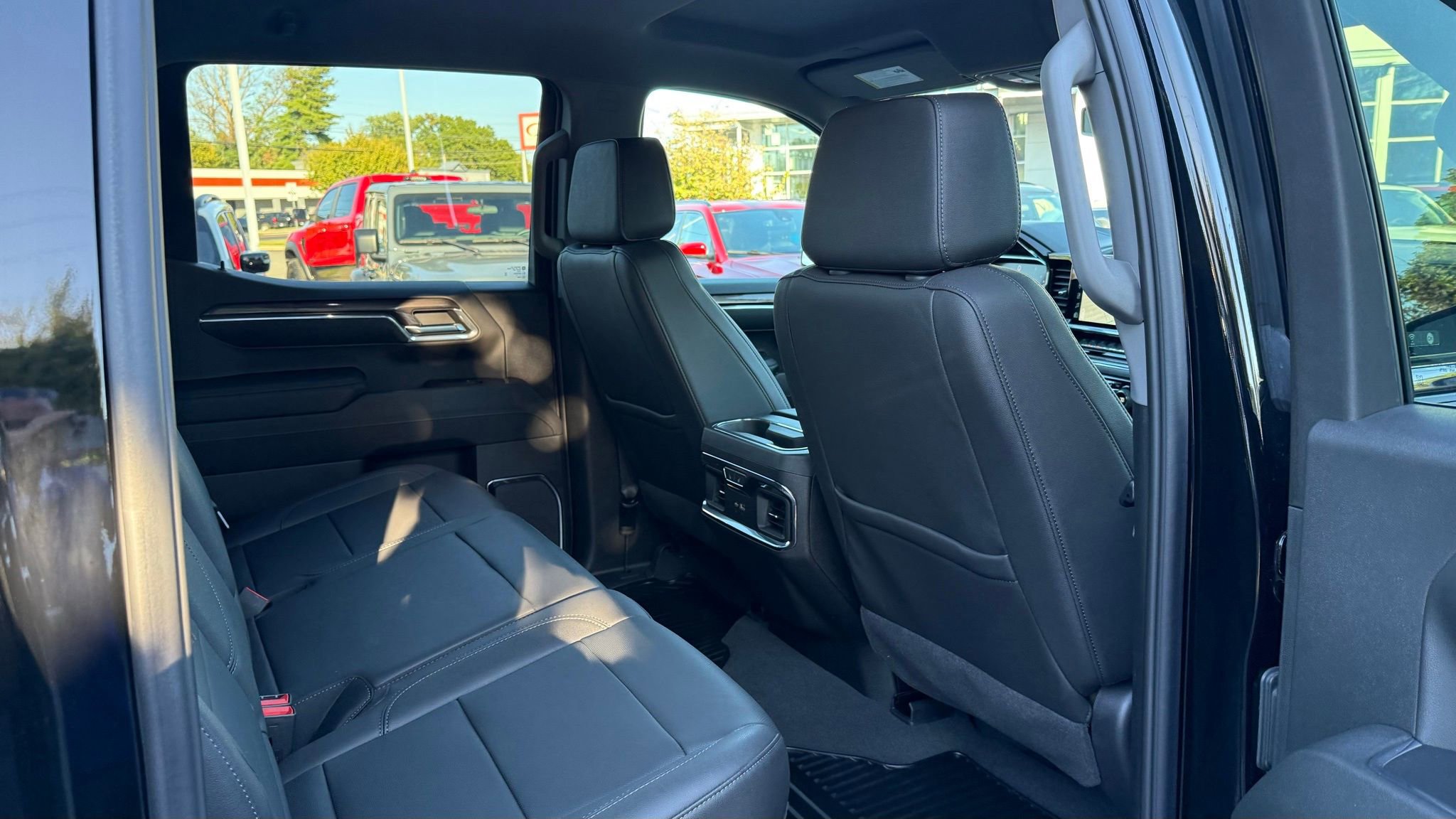 Used 2024 Chevrolet Silverado 1500 LTZ w/ LTZ Convenience Package II image 18