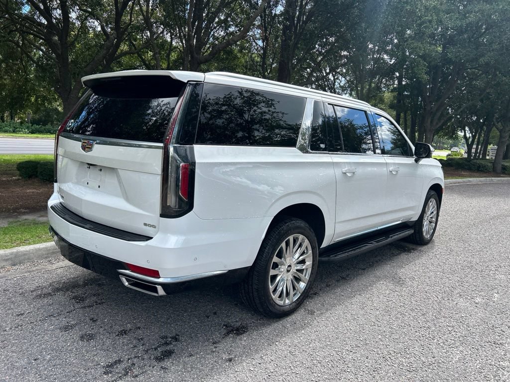 Used 2021 Cadillac Escalade ESV Premium Luxury AWD/4WD image 6