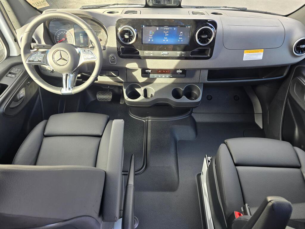 New 2025 Mercedes-Benz Sprinter 2500 image 15