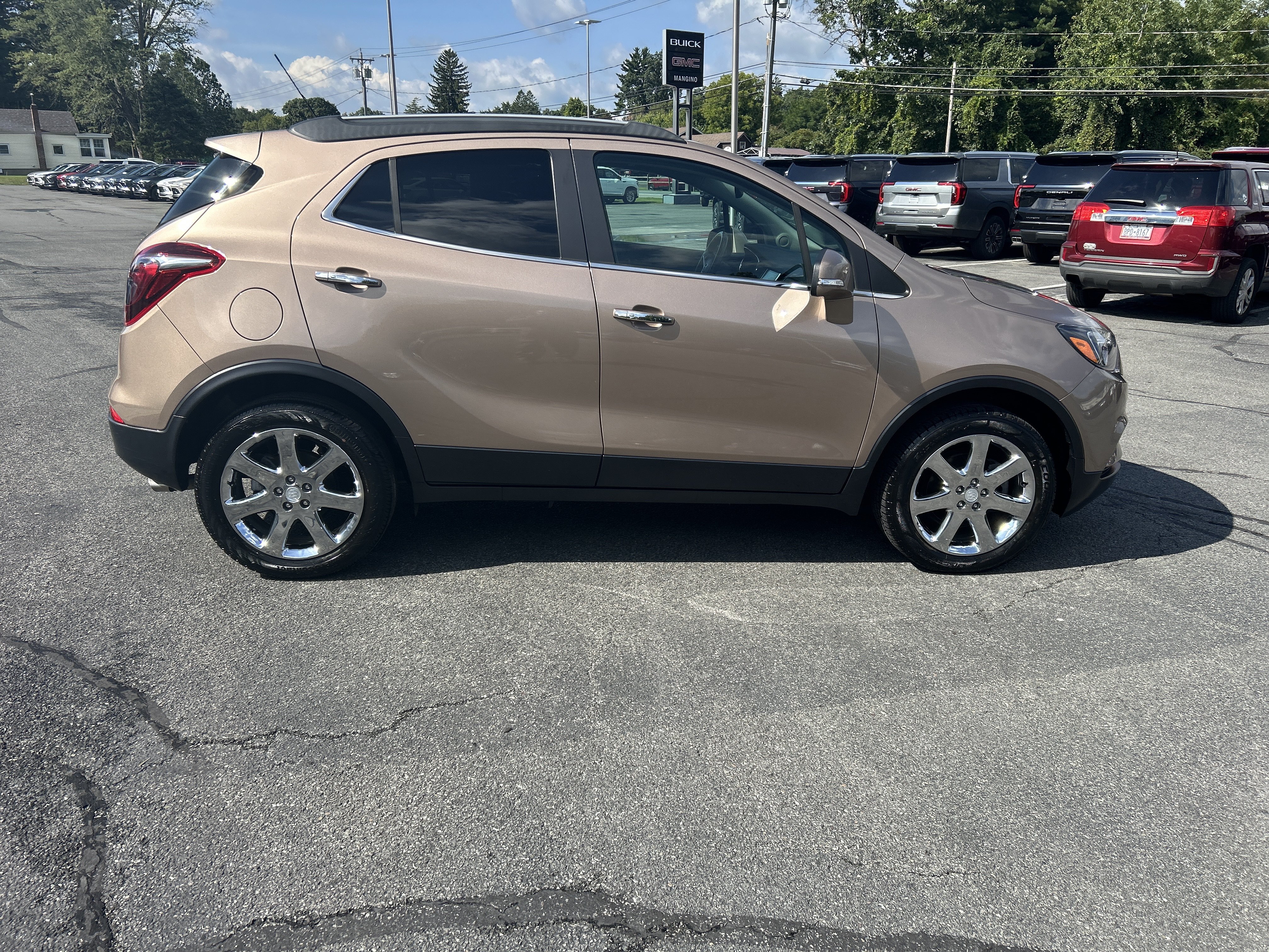 Used 2018 Buick Encore Essence w/ Experience Buick Package AWD/4WD image 12