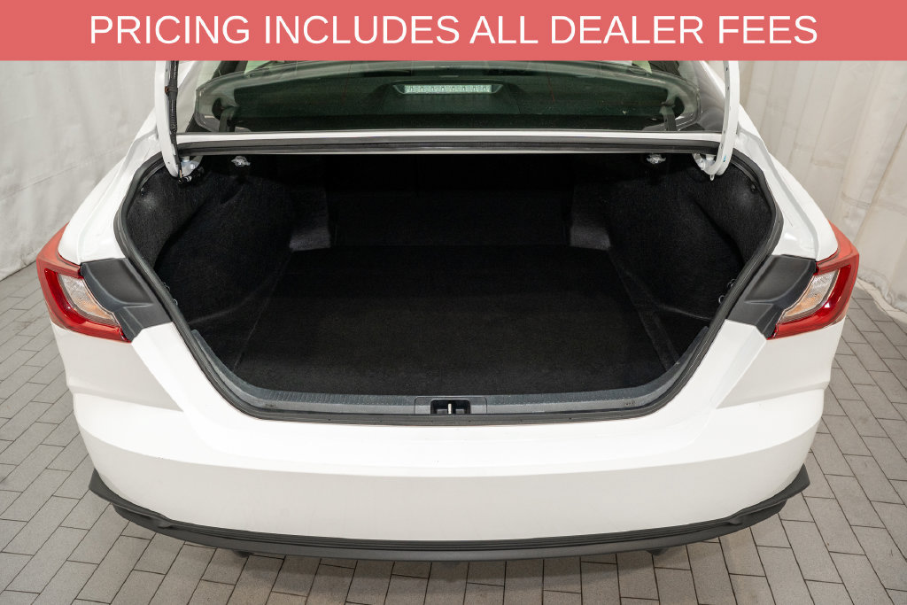Used 2025 Toyota Camry SE FWD image 5