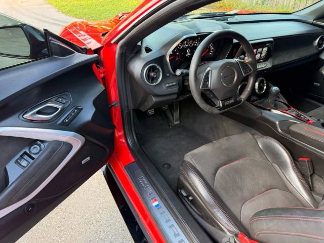 Used 2017 Chevrolet Camaro ZL1 image 9