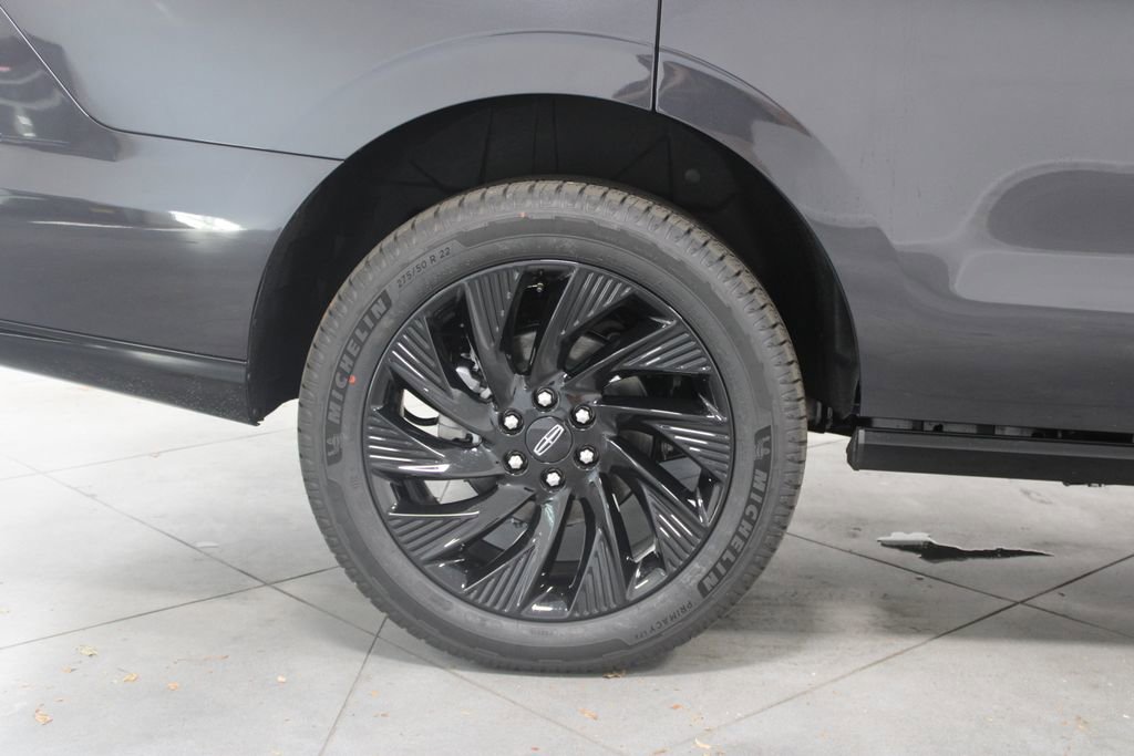 New 2025 Lincoln Navigator Reserve w/ Jet Appearance Package image 12