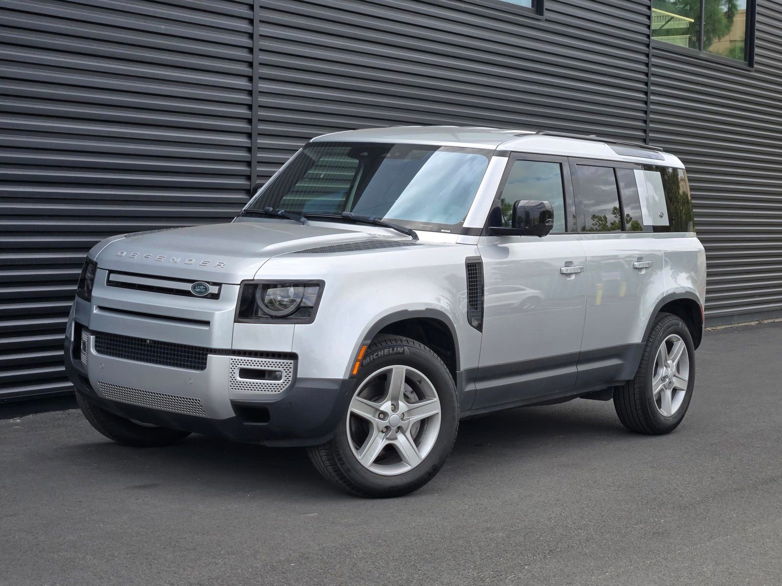 Used 2020 Land Rover Defender 110 SE