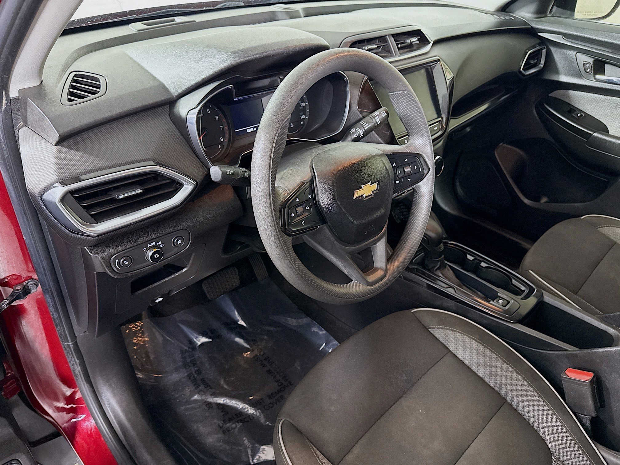 Used 2023 Chevrolet TrailBlazer LT w/ Convenience Package image 23