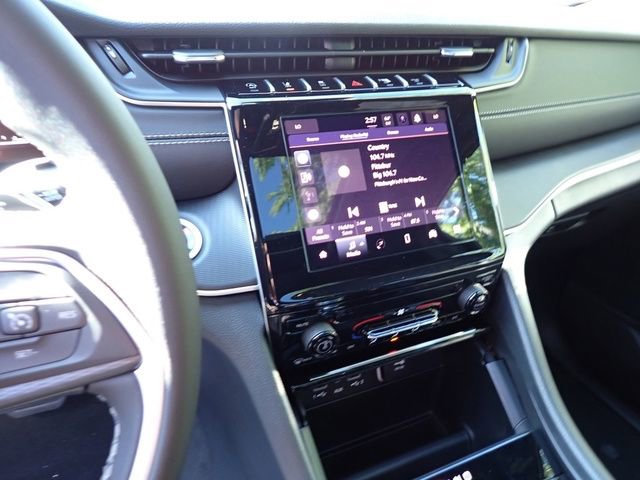 New 2025 Jeep Grand Cherokee Laredo X image 19