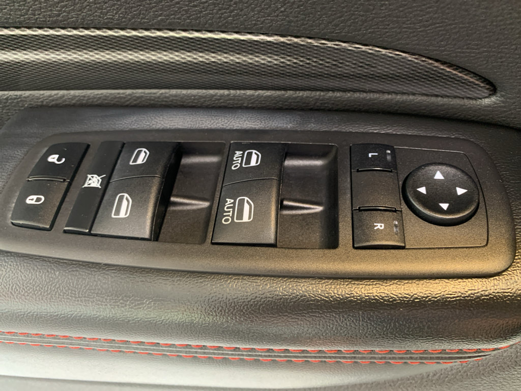 Used 2023 Dodge Durango R/T w/ Blacktop Package RWD image 28