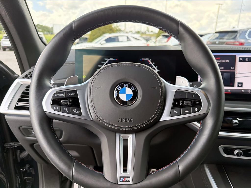 Used 2025 BMW X5 M60i AWD/4WD image 27