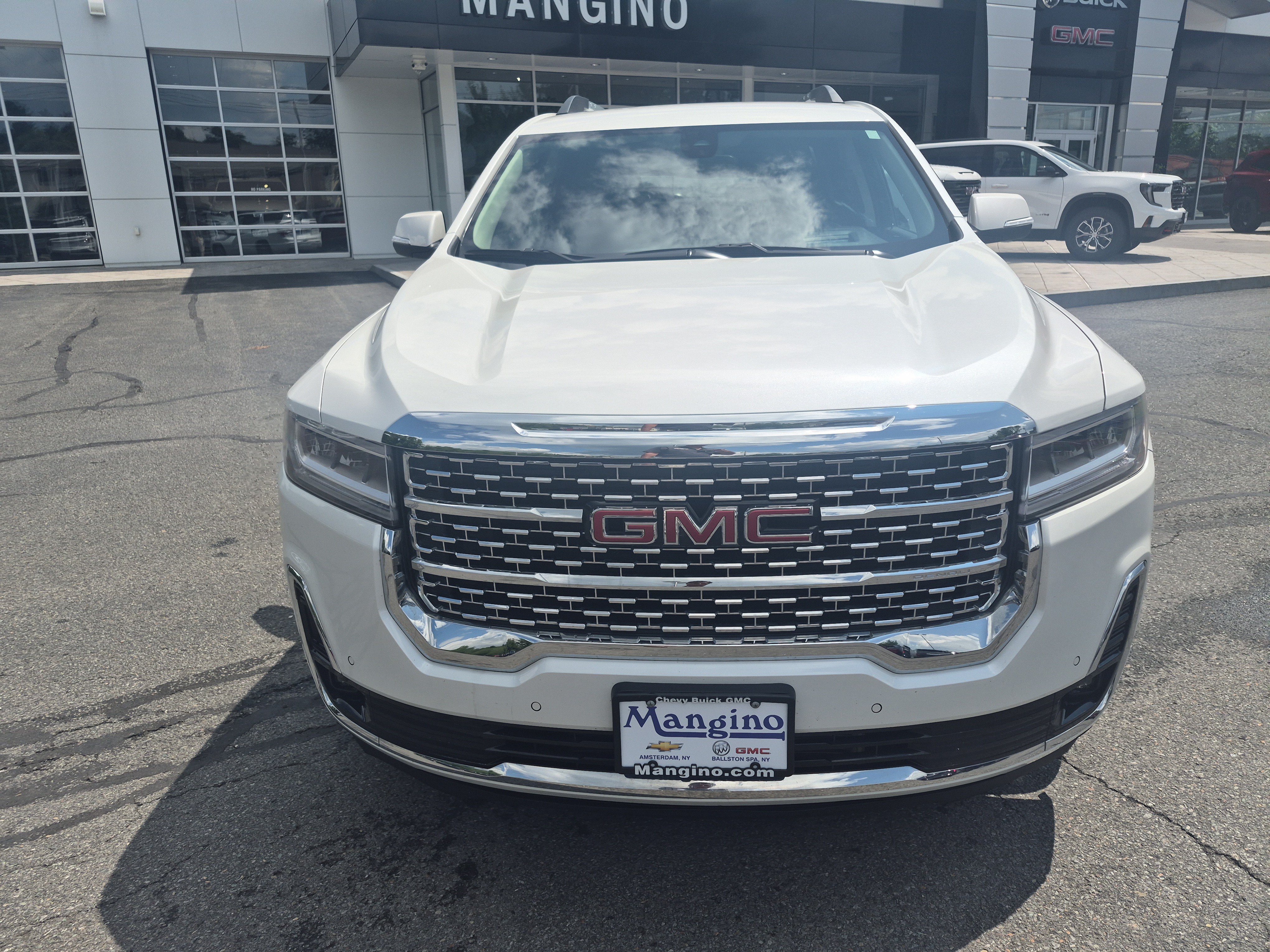 Certified 2022 GMC Acadia Denali AWD/4WD image 8