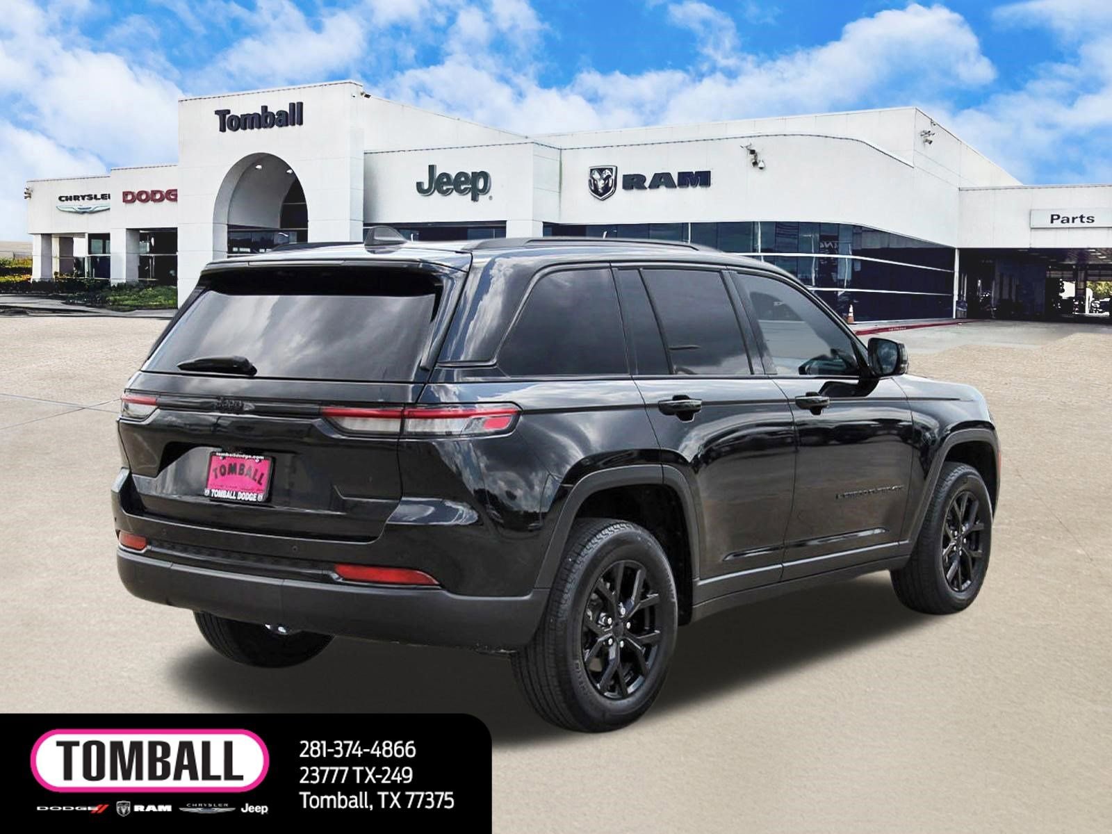 Used 2024 Jeep Grand Cherokee Altitude RWD image 7