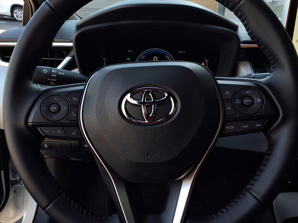 Certified 2025 Toyota Corolla SE image 12