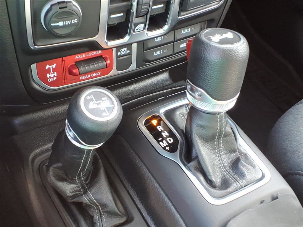 Used 2025 Jeep Wrangler Unlimited Sport S 4xe AWD/4WD image 33