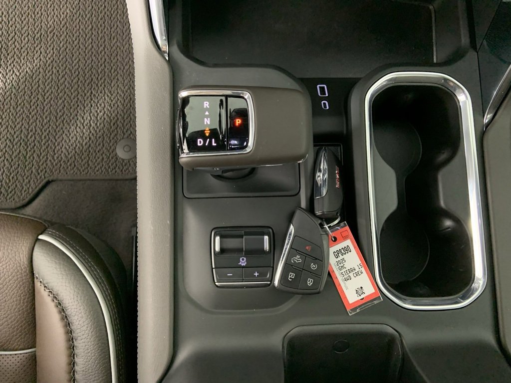 Used 2025 GMC Sierra 1500 Denali image 15