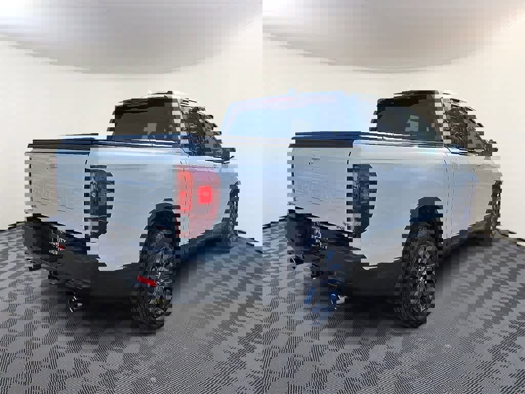 Certified 2025 Honda Ridgeline Sport image 4