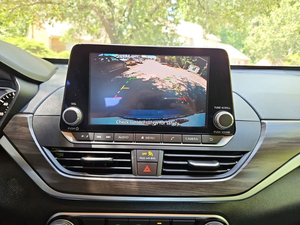 Used 2023 Nissan Altima 2.5 SV FWD image 17