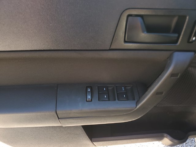 Used 2008 Ford Focus SES FWD image 20
