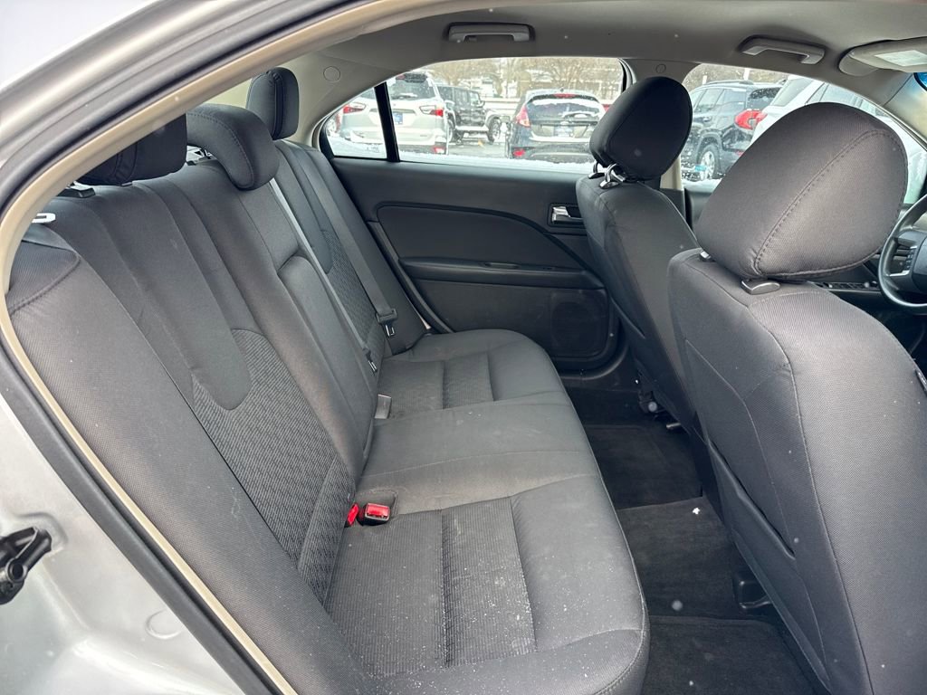 Used 2012 Ford Fusion SE image 8
