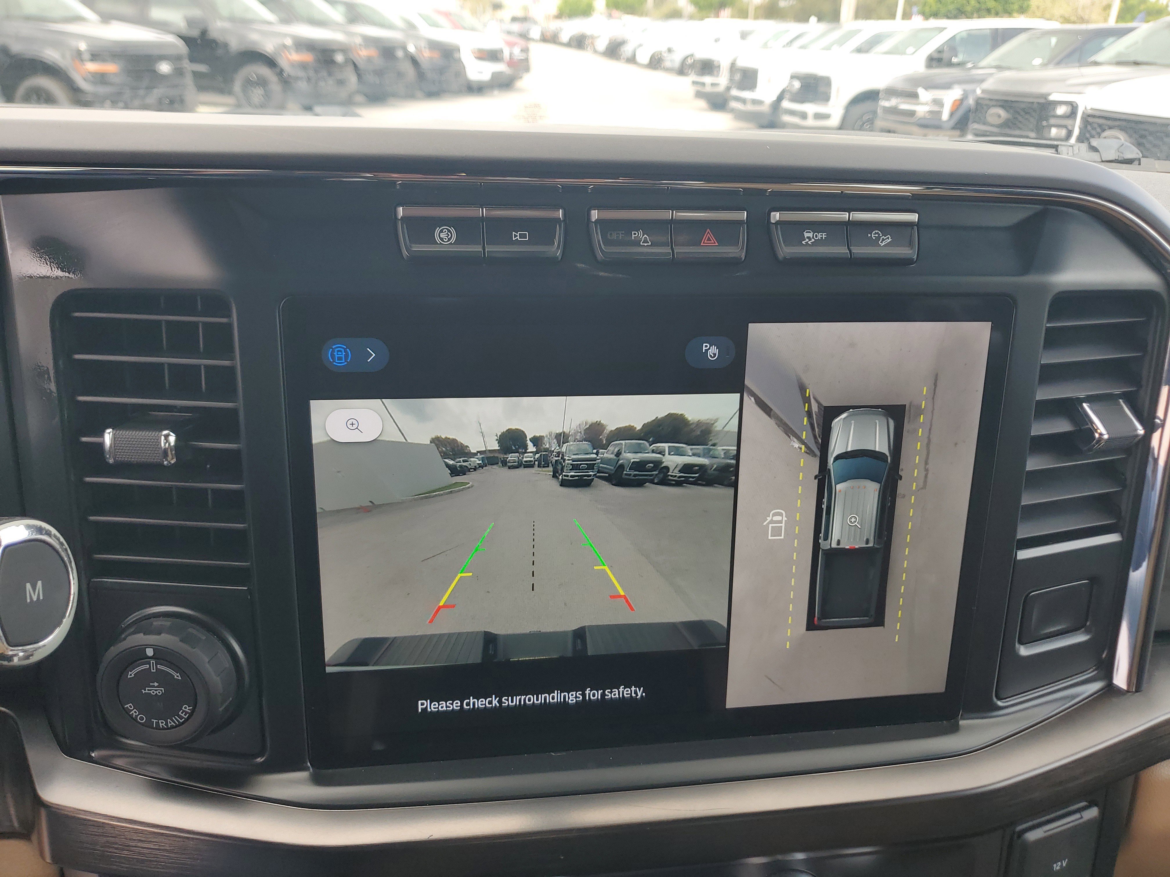 Used 2023 Ford F350 Lariat w/ Lariat Ultimate Package image 7