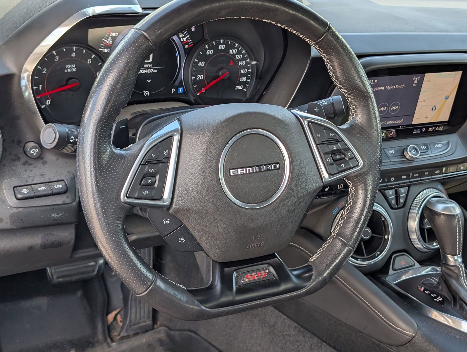 Used 2019 Chevrolet Camaro SS RWD image 9