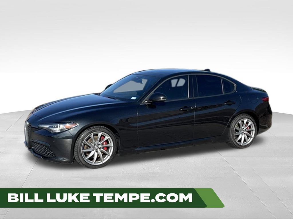 Used 2022 Alfa Romeo Giulia Sprint RWD video 1