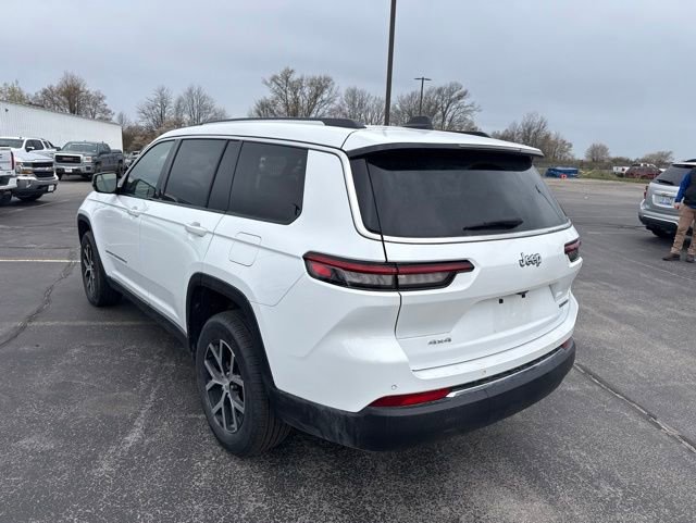 Used 2023 Jeep Grand Cherokee L Limited AWD/4WD image 5