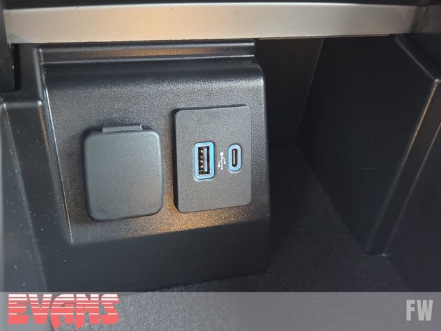 Used 2023 Ford Explorer ST w/ Equipment Group 401A AWD/4WD image 11