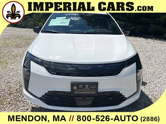 New 2027 Chrysler Pacifica Limited w/ Family Tech Group AWD/4WD image 4